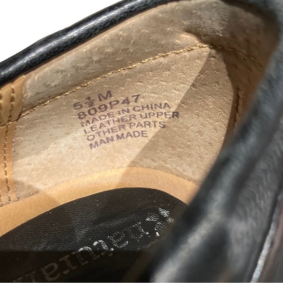 NATURALIZER - Women’s Black Leather Slip On Heels - Picture 9 of 10